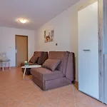 Apartamento Tina & Denis *