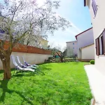 Apartamento Tina & Denis *