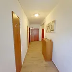 Apartamento Tina & Denis *