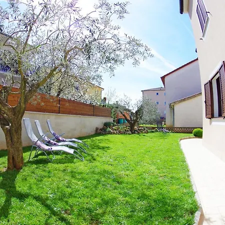 Apartman Tina & Denis *