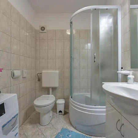 Tina & Denis Apartman