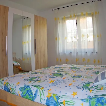 Apartman Tina & Denis *