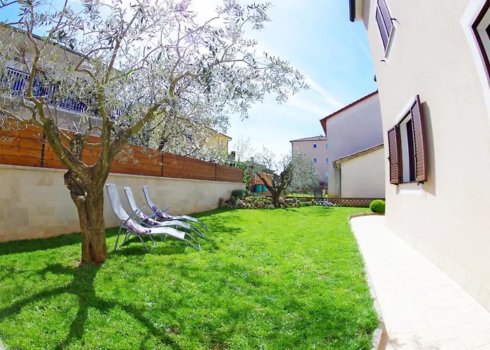Apartman Tina & Denis *