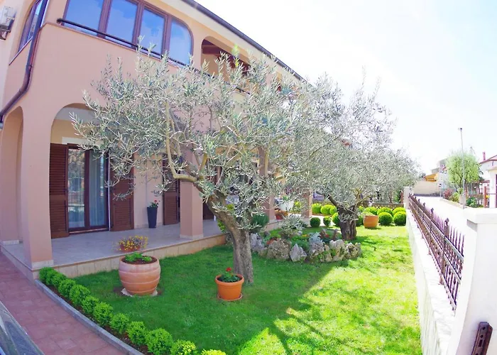 Tina & Denis Apartman