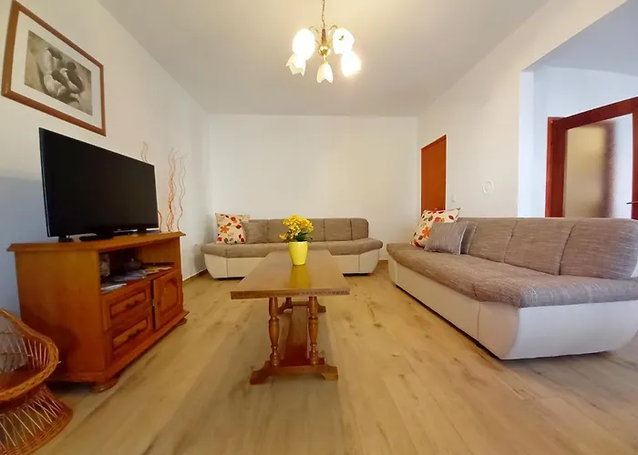 Tina & Denis Apartman Pula