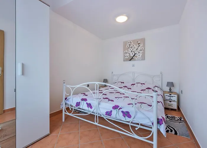 Tina & Denis Apartment