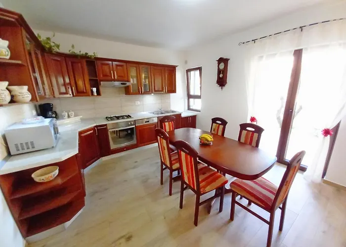 Apartment Tina & Denis *