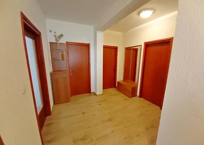 Tina & Denis Apartment *