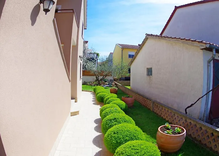 Tina & Denis Apartment Pula