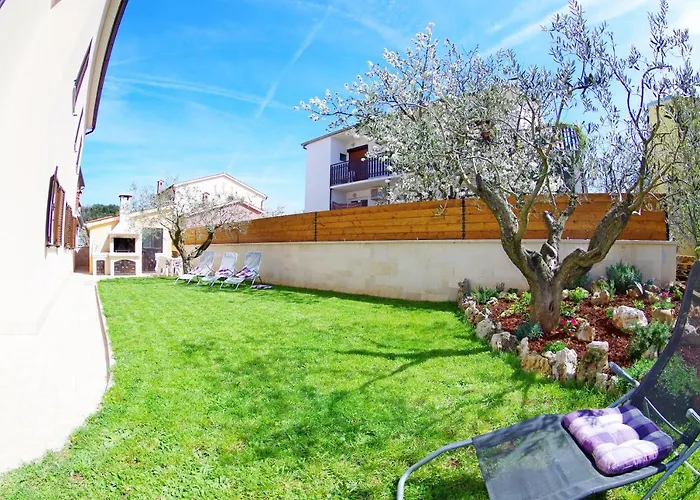 Tina & Denis Apartment Pula