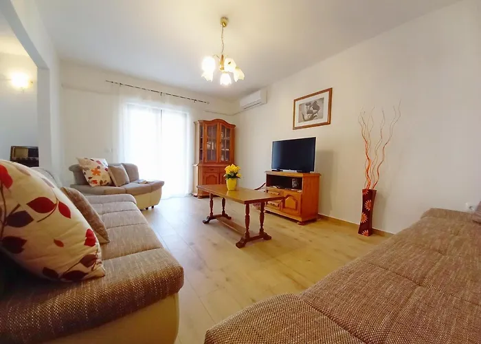 Apartment Tina & Denis Pula